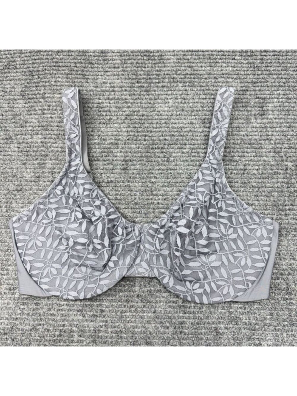 Olga Bra 40D Gray Semi Sheer Leaves Underwire Minimizer Lace Comfort Strap 35519